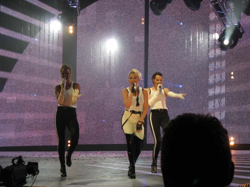 Kylie 2008-146