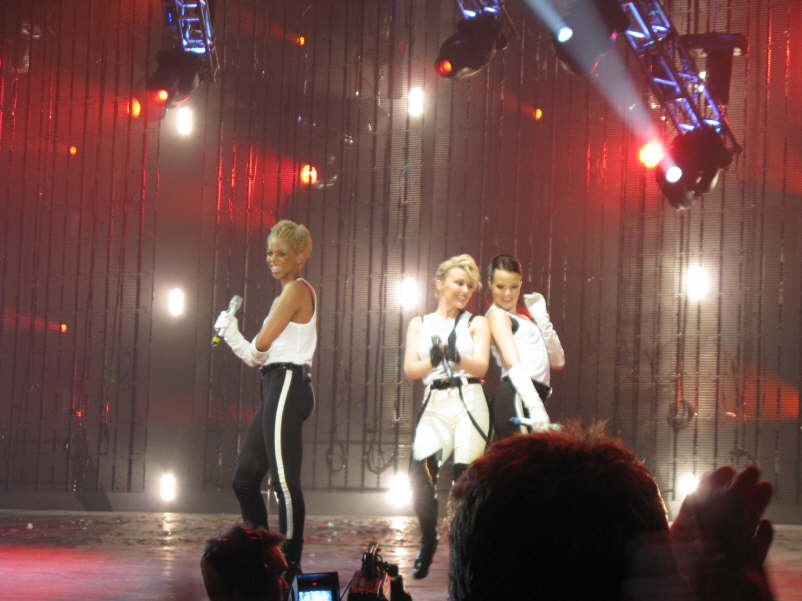 Kylie 2008-147