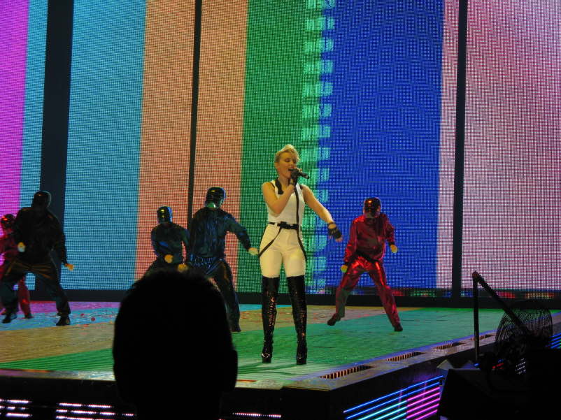 Kylie 2008-149